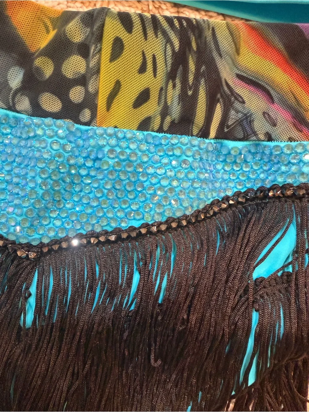 N/A vibrant turquoise